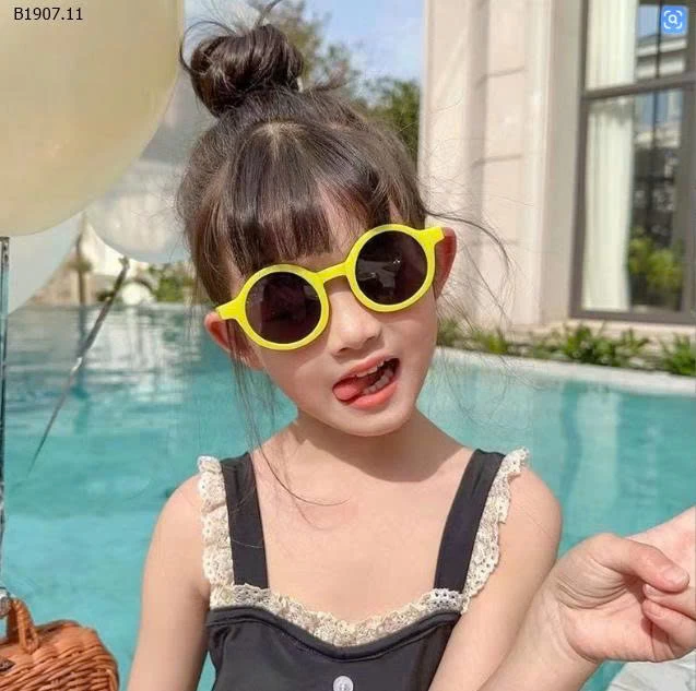 BST kính râm cho bé-Sỉ giá 20k/c  . bán từ 2chiec 