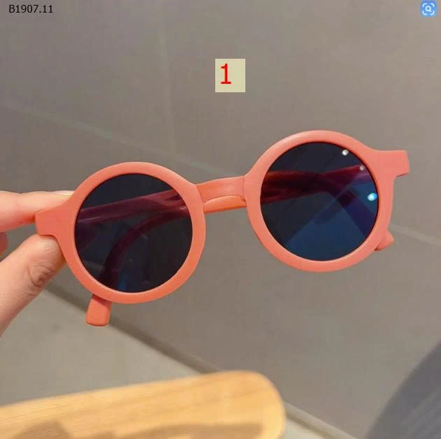 BST kính râm cho bé-Sỉ giá 20k/c  . bán từ 2chiec 