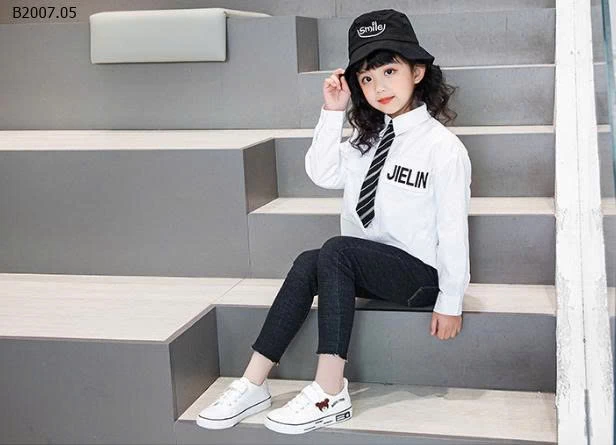  GIÀY THỂ THAO TRẮNG QUAI DÁN -Sỉ giá 99k/đôi