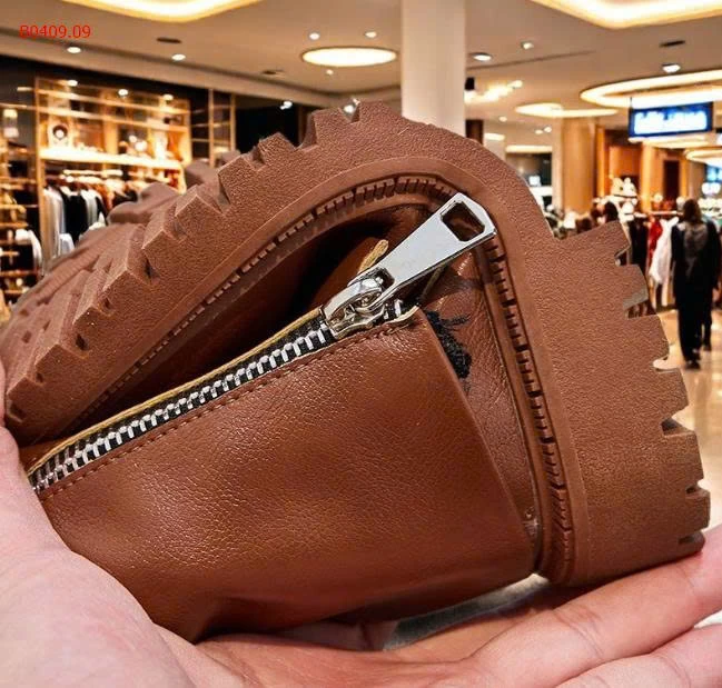 BOOT CỔ CAO BÉ GÁI -Giá sỉ sz 27-31: 247k sz 32-37: 258k 