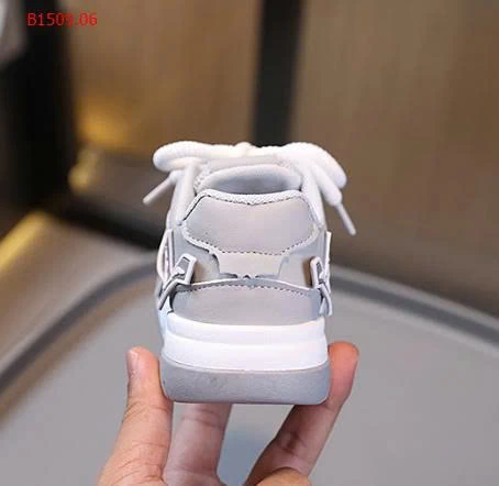 GIÀY THỂ THAO CHO BÉ-Giá sỉ sz 21-26: 140k  sz 27-32: 144k 