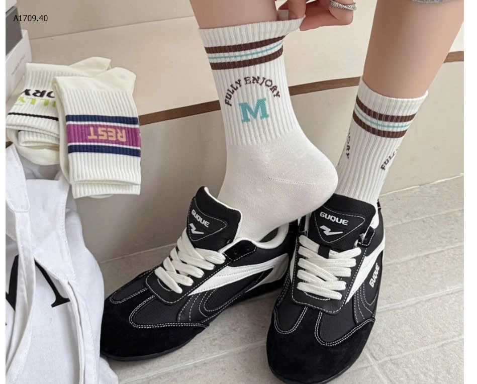 SET TẤT- Giá sỉ 85k/1 set 5 đôi mix màu 