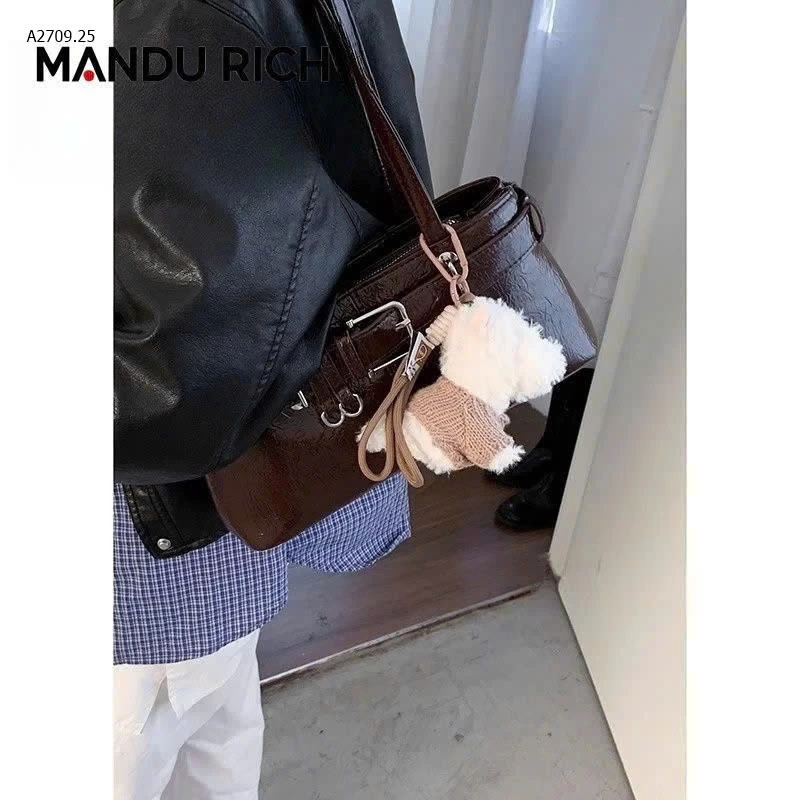 Túi kèm charm cún  - sỉ 186k