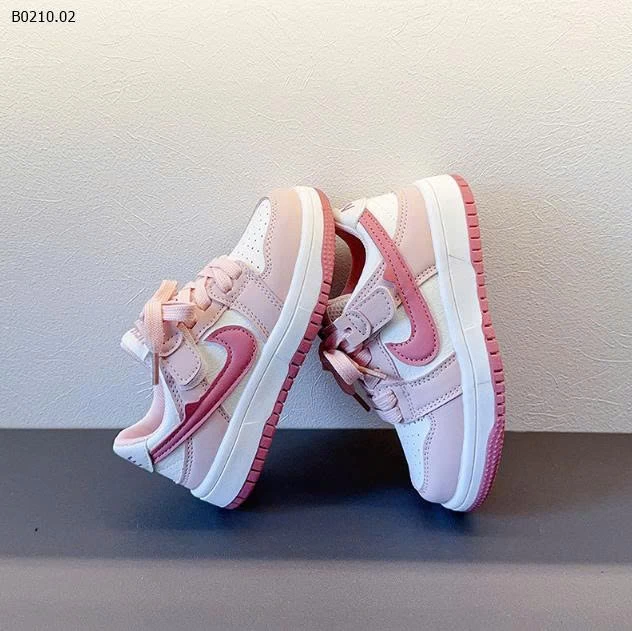 GIÀY THỂ THAO NIKE PHỐI MÀU-Giá sỉ sz 27-31: 199k  sz 32-37: 209k