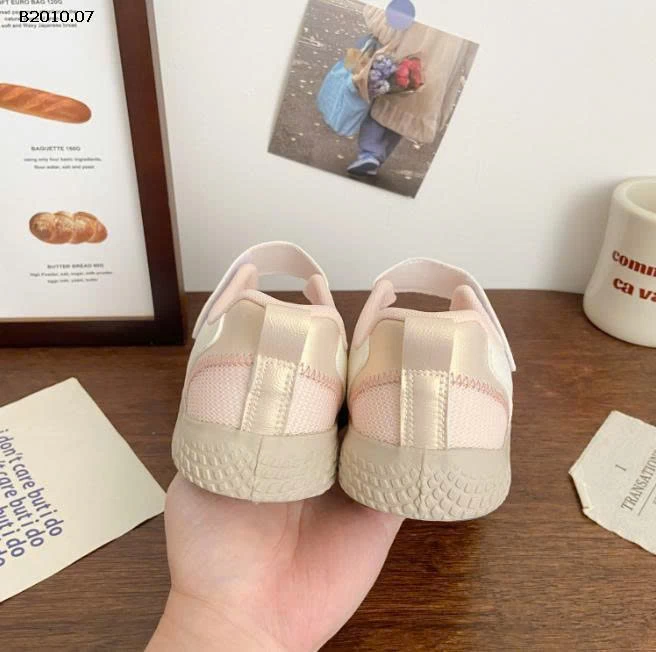 GIÀY MARY JANE VELCRO ROMAN CHO NỮ-Giá sỉ 125k