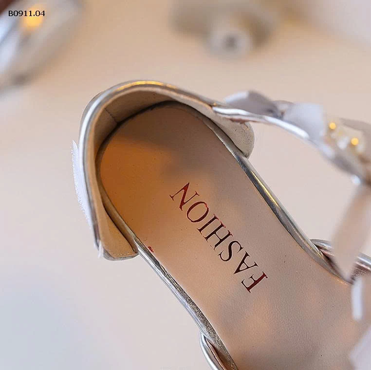 GIÀY CAO GÓT QUAI ĐÍNH NƠ BG-Giá sỉ  sz 27-30: 165k  sz 31-35: 172k 