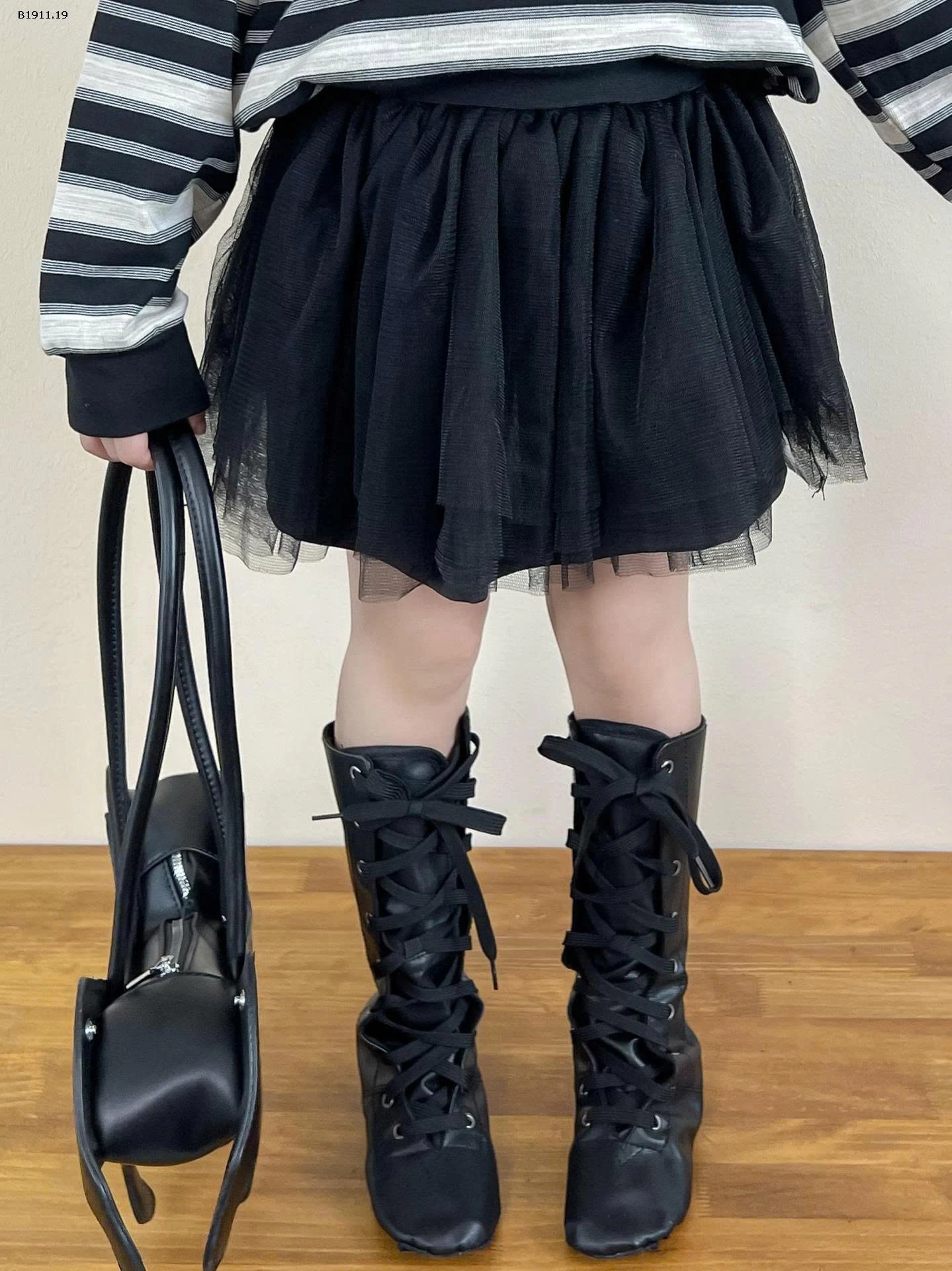 ÁO THUN KẺ CỔ POLO & CHÂN VÁY -Giá sỉ áo: 175k/c  Chân váy: 168k/c