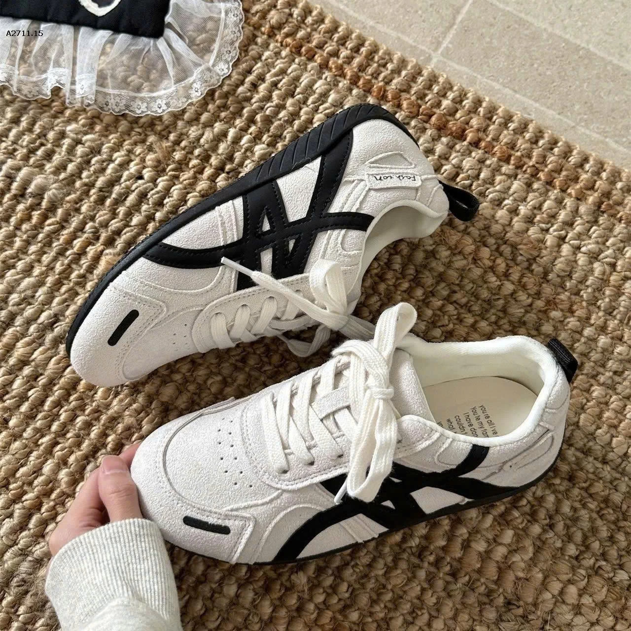 GIÀY THỂ THAO PHỐI MÀU  BASIC  SIÊU XINH  - sỉ 123k