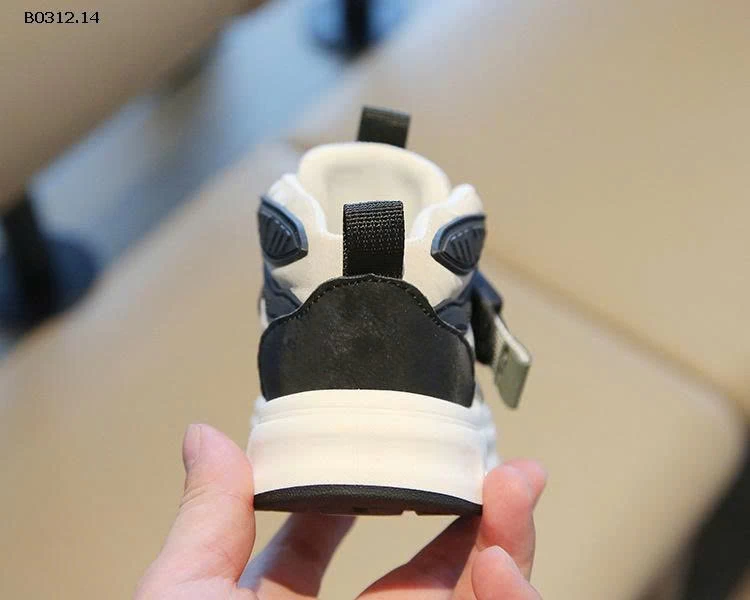 GÀY THỂ THAO CHO BÉ-sỉ 155k