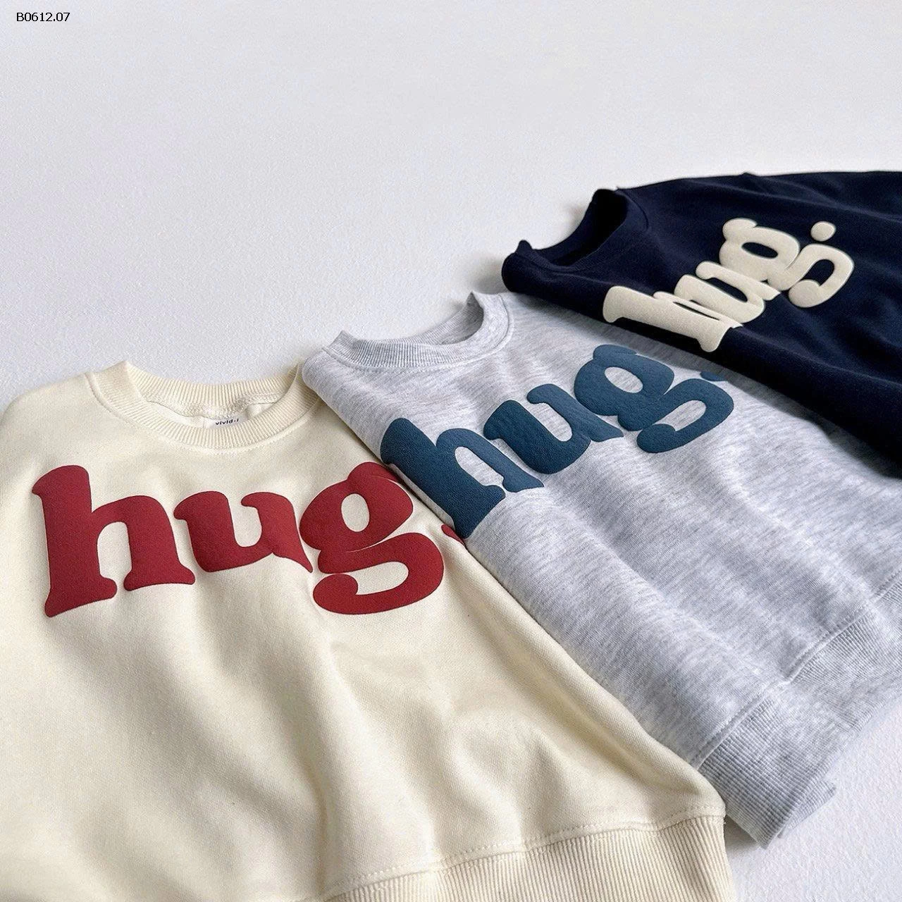 ÁO NỈ IN CHỮ HUG CHO BÉ  -sỉ 177k