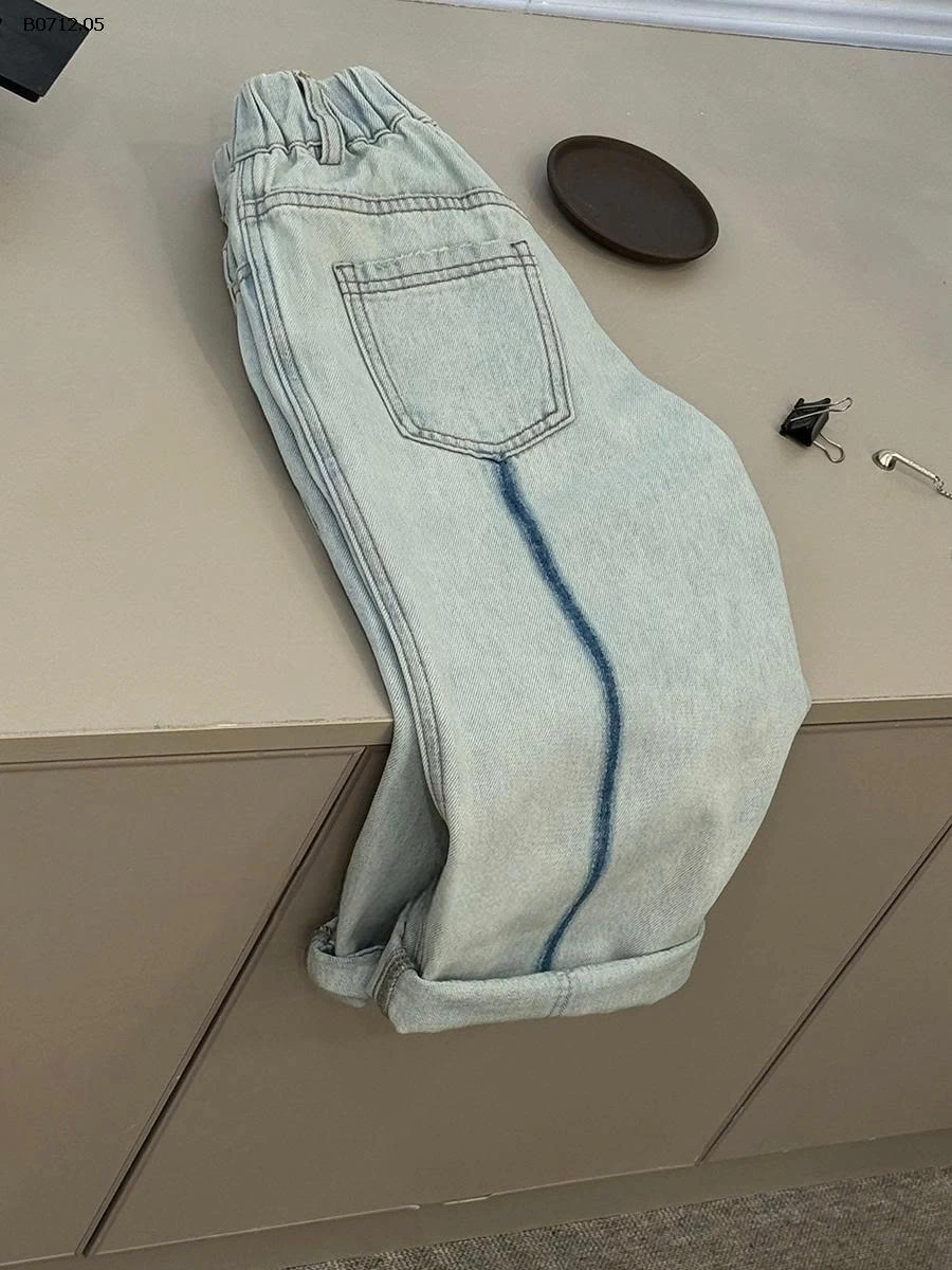 QUẦN JEANS SUÔNG PHỐI MÀU SỌC GIỮA-sỉ 177k