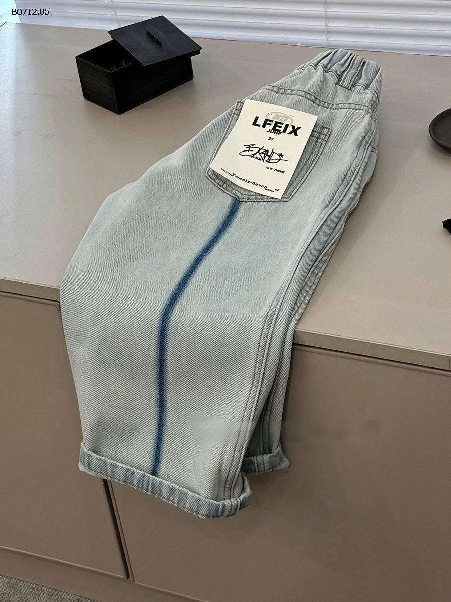 QUẦN JEANS SUÔNG PHỐI MÀU SỌC GIỮA-sỉ 177k