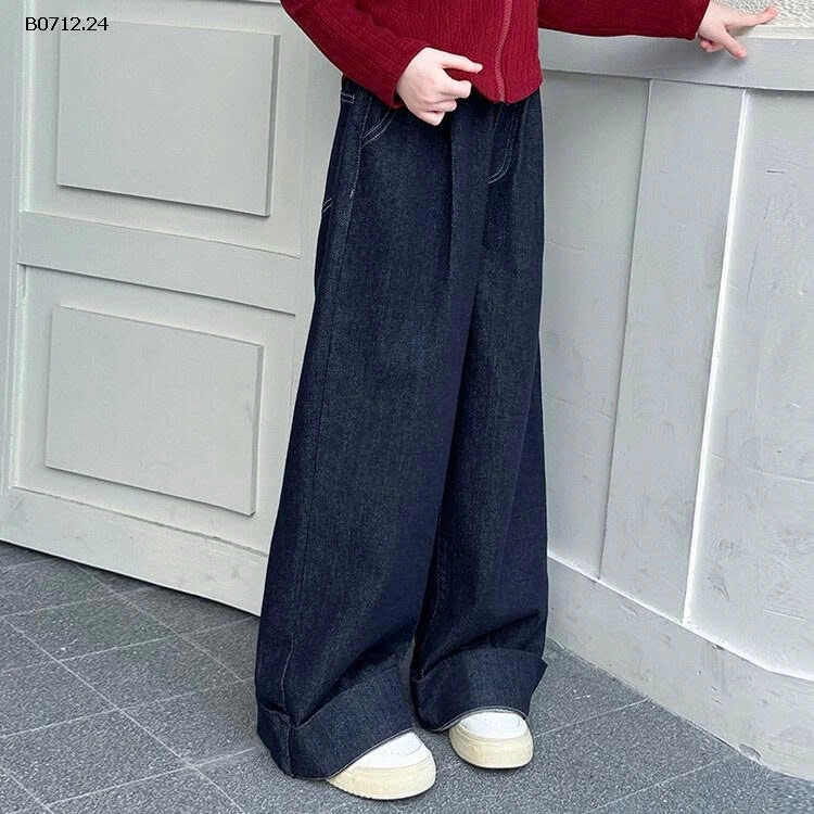 SET ÁO KHOÁC LEN ĐỎ MIX DENIM SUÔNG-sỉ Áo : 199k        Quần : 178k 