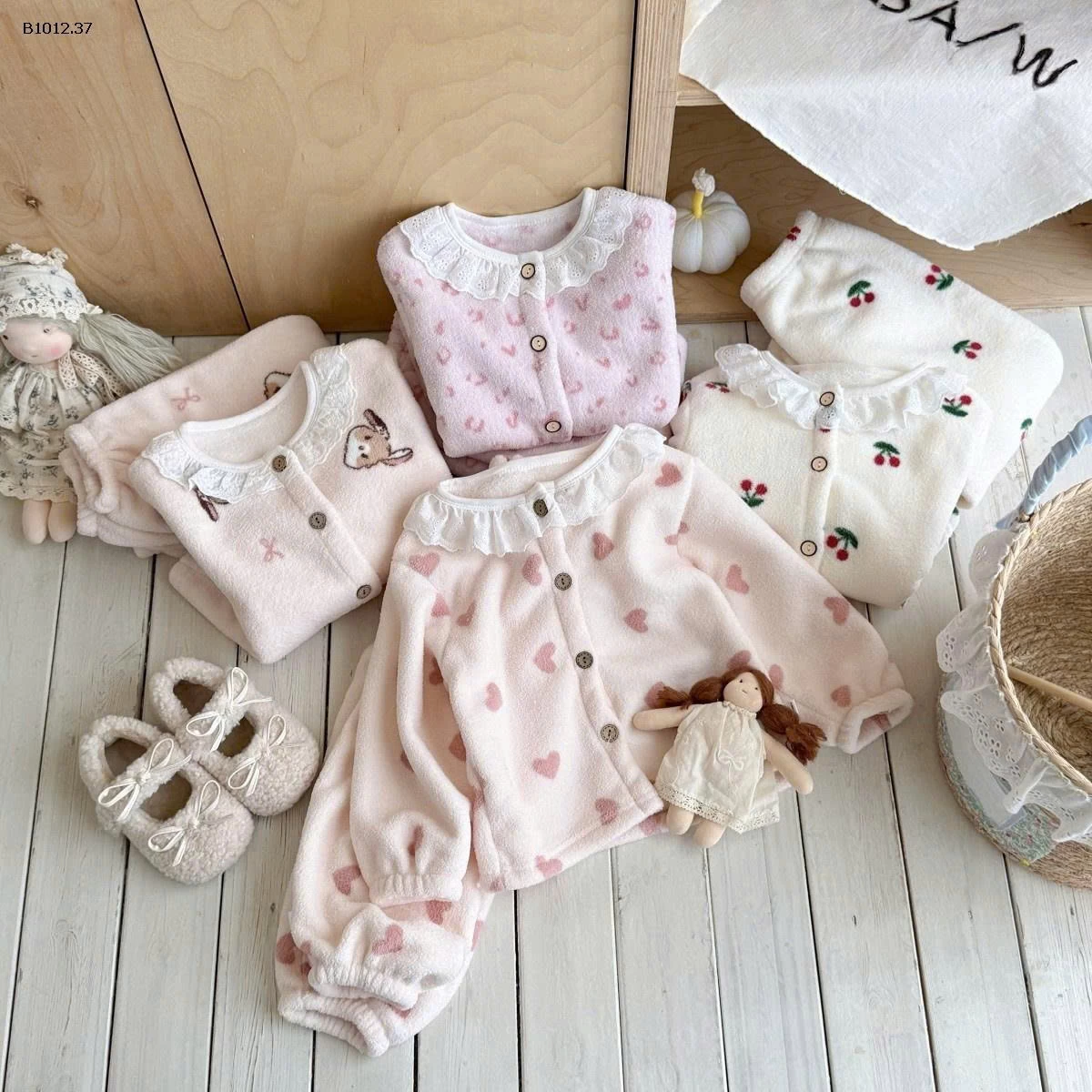 Set pyjama nỉ bông-120k