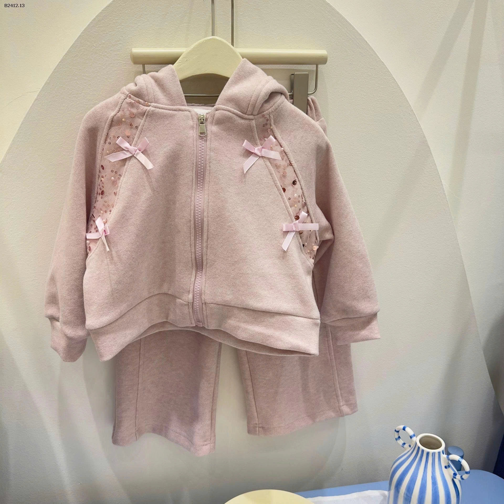 BỘ KHOÁC NỈ TAI THỎ BG-Giá sỉ 395k