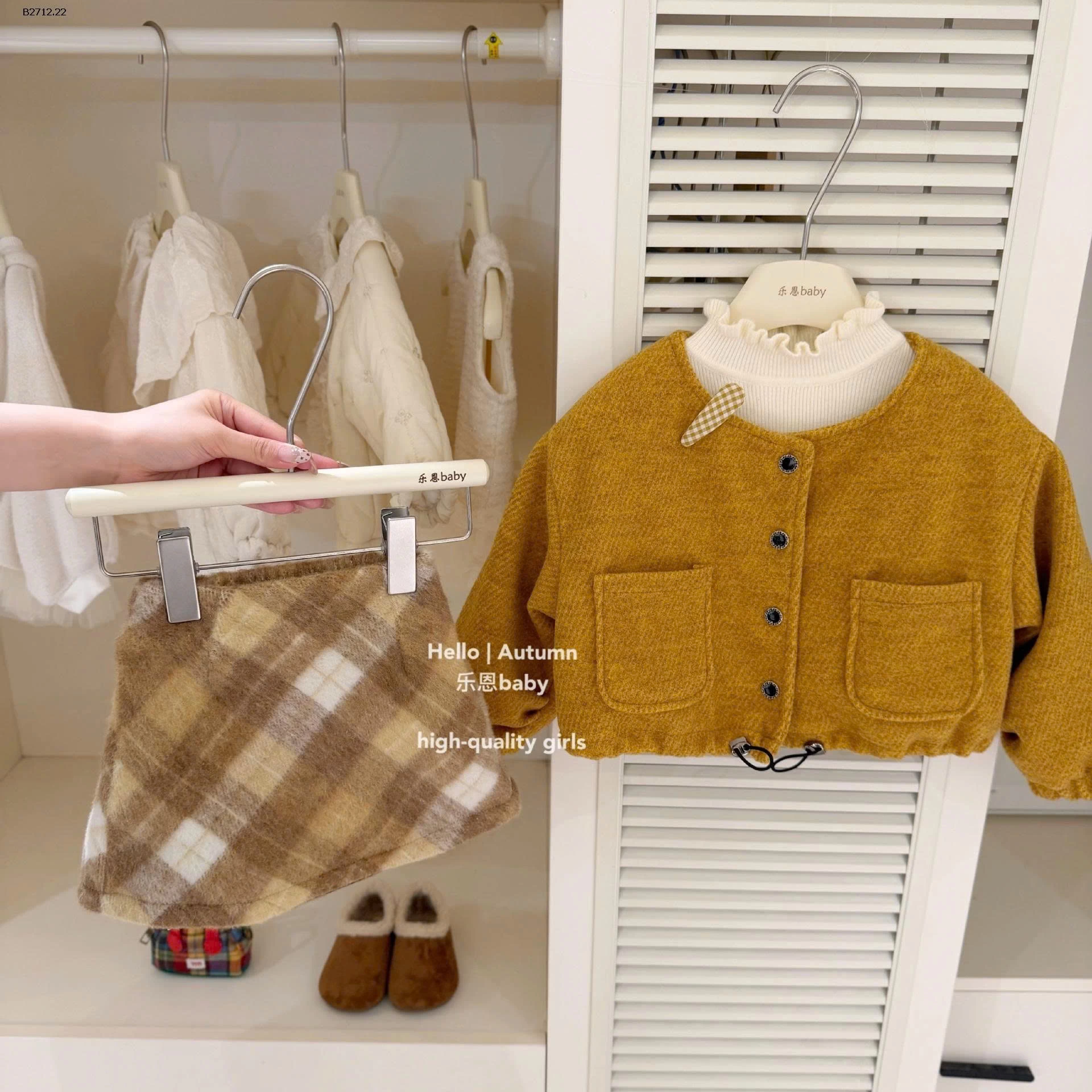 SET ÁO LEN MIX CVÁY MỚI TBABY  - Giá sỉ áo 250k , váy 167k