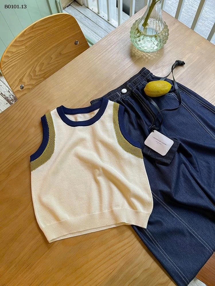 Áo thun phối màu mix quần jean cho bé  nhà AMBB-Giá sỉ như sau  Áo thun : Sz 90-150 : 141k Sz 160 : 153k Quần jean : Sz 90-150 : 198k Sz 160 : 216k Sz 170 : 238k