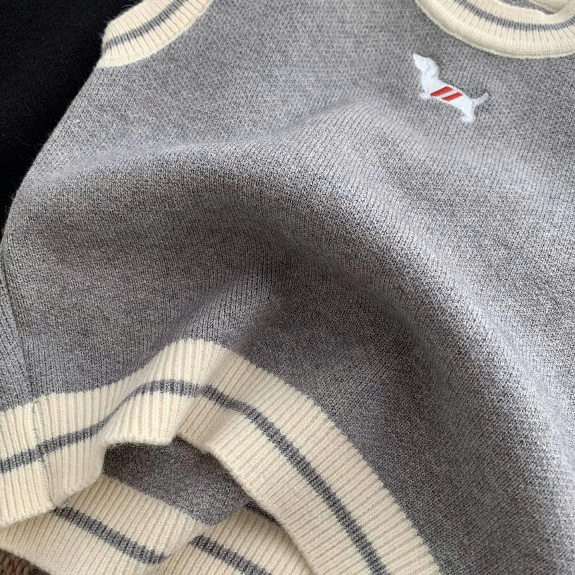 áo Gile dệt kim cho bé IU -Giá sỉ 105k/chiếc