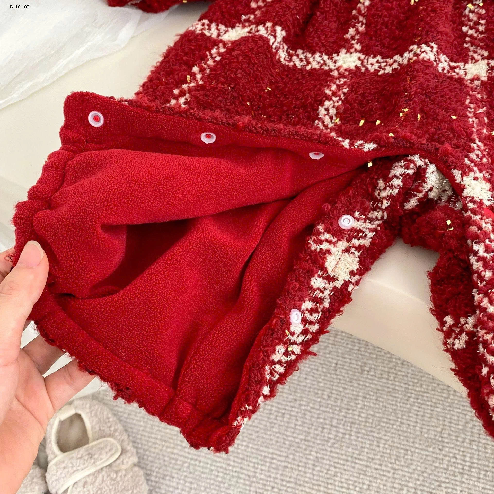 VÁY và  BODY DẠ ĐỎ LÓT LÔNG CỪU-Giá sỉ như sau  body : 259k váy : 265