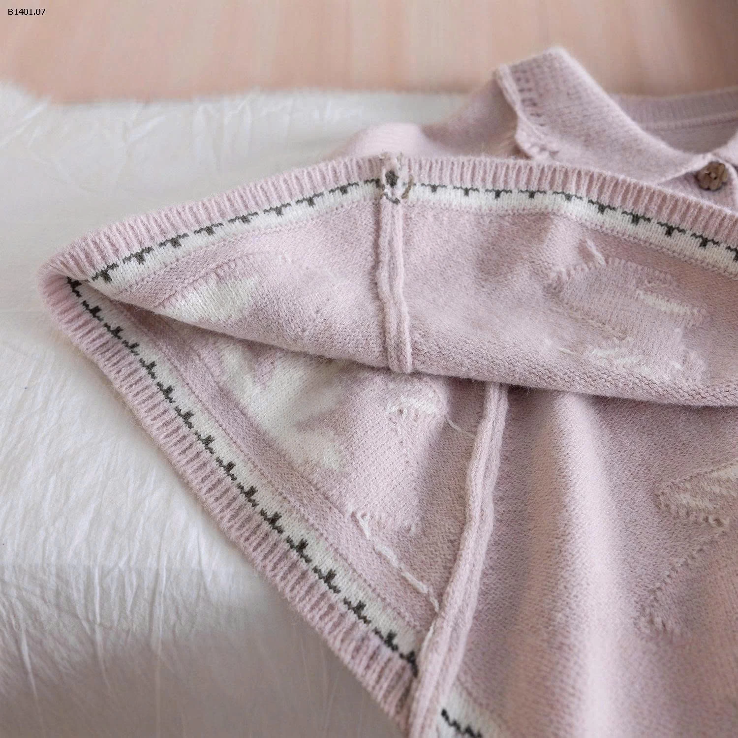 ÁO CHOÀNG LEN HÌNH THỎ BG-Giá sỉ 184k