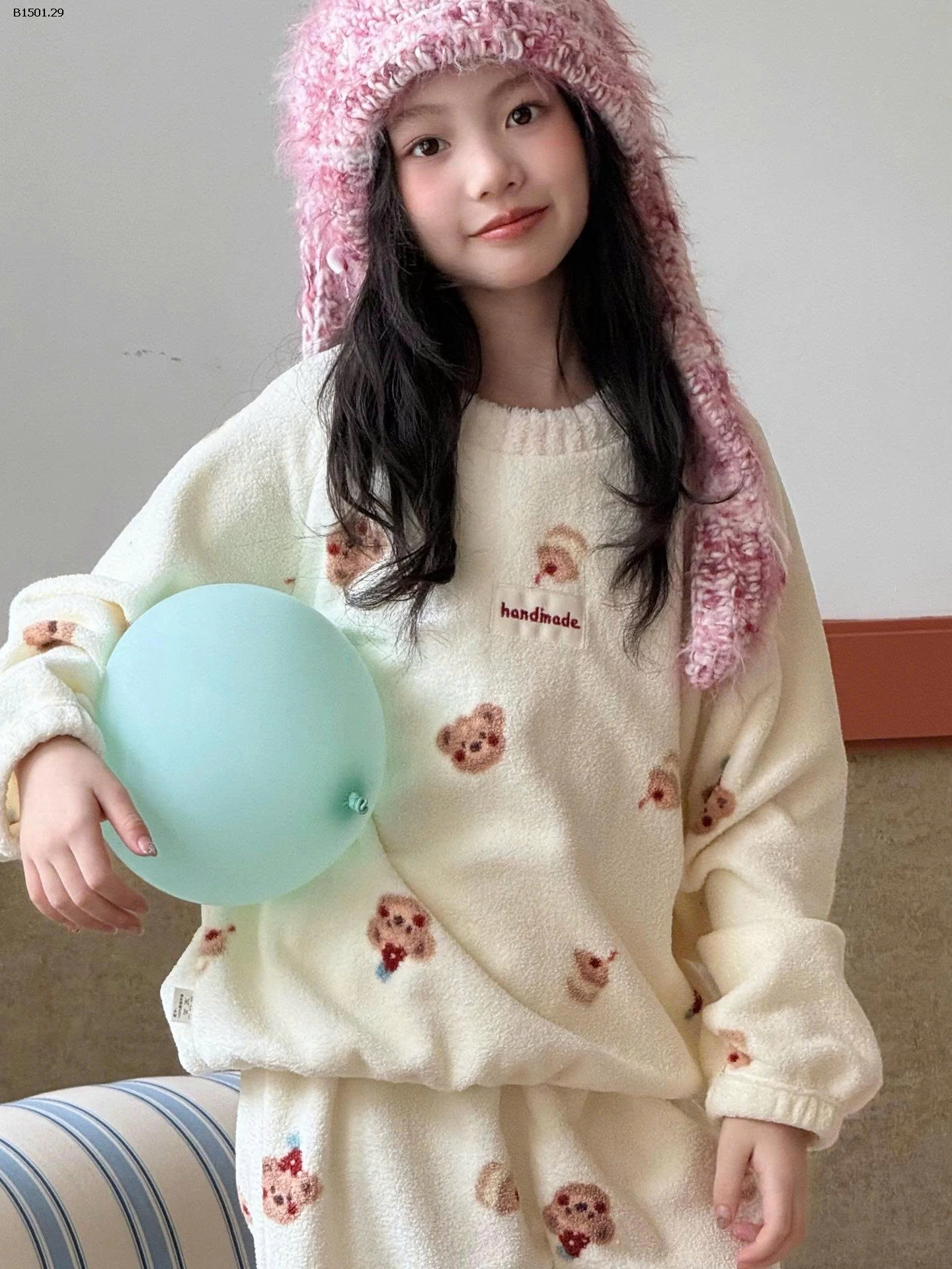 BỘ LÔNG MỀM TRẺ EM-Giá sỉ  Size 100-110-120: #145k/set Size 130-140-150: #165k/ set  Size 160-170: #185k/ set 