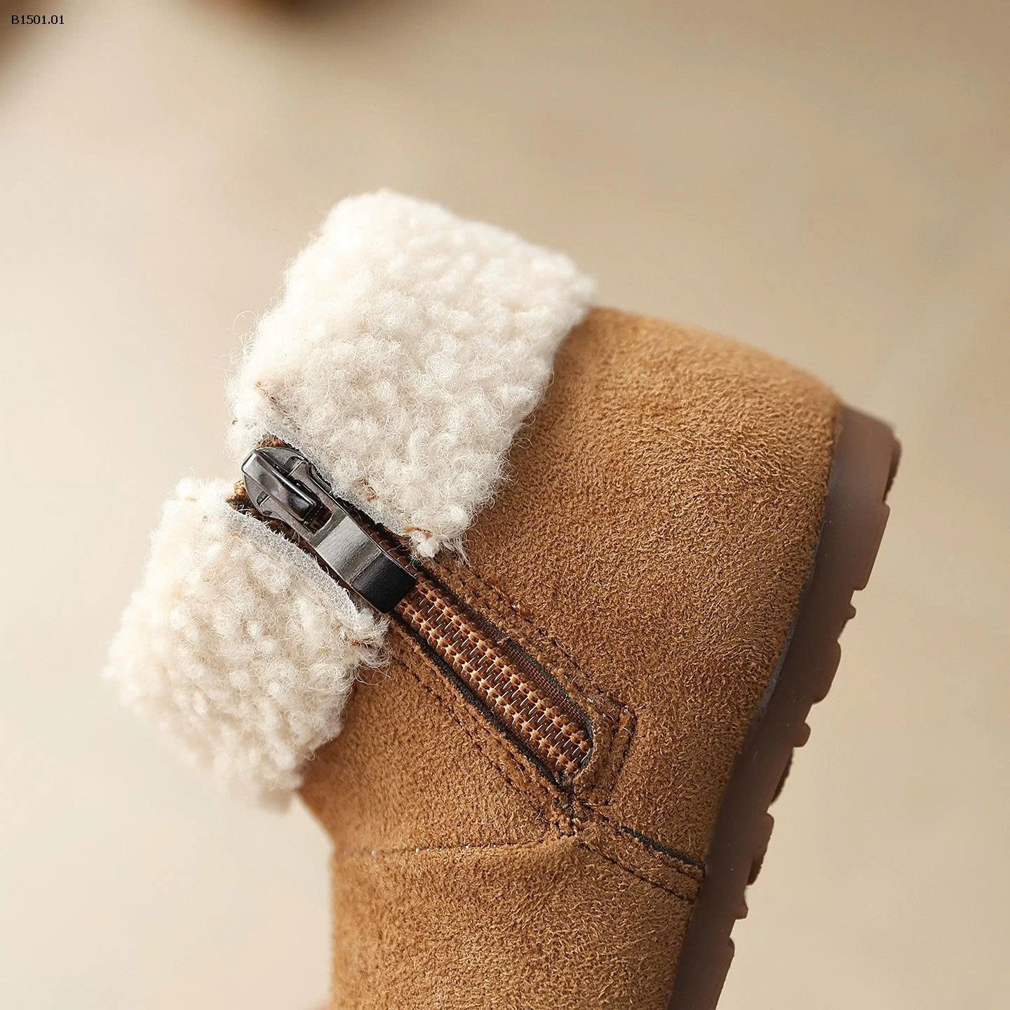 BOOT LÔNG CỪU KITTY-Giá sỉ sz 21-25 giá 168k  sz 26-30 giá 178k  sz 31-33: 189k 